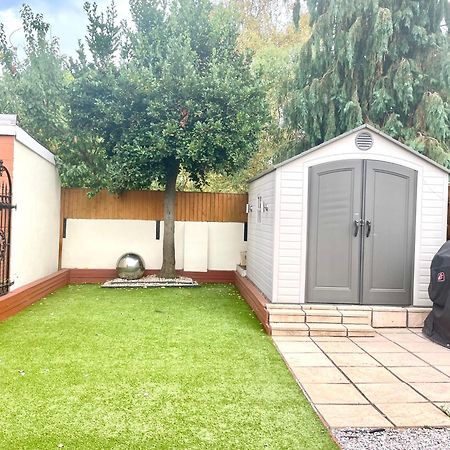 Stunning 1 Bedroom And Double Sofa Bed Near Train Station Southampton Buitenkant foto